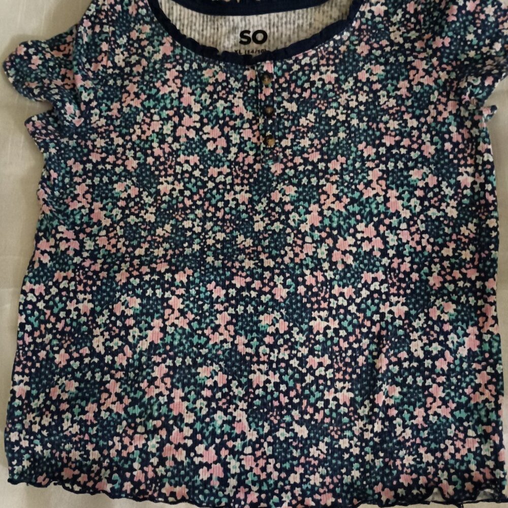 SO - Dressy Flower Shirt - Girls Size 14/16 XL